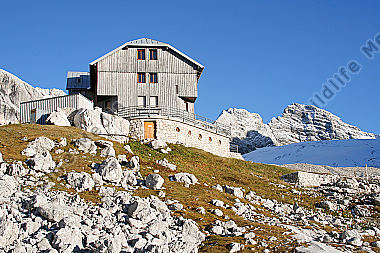 Adamekhütte