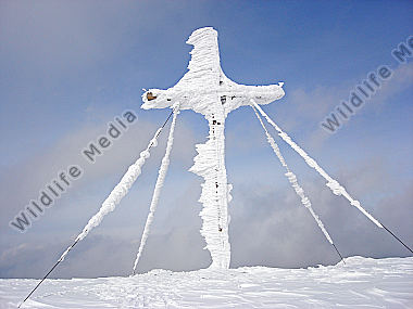 Vereistes Gipfelkreuz